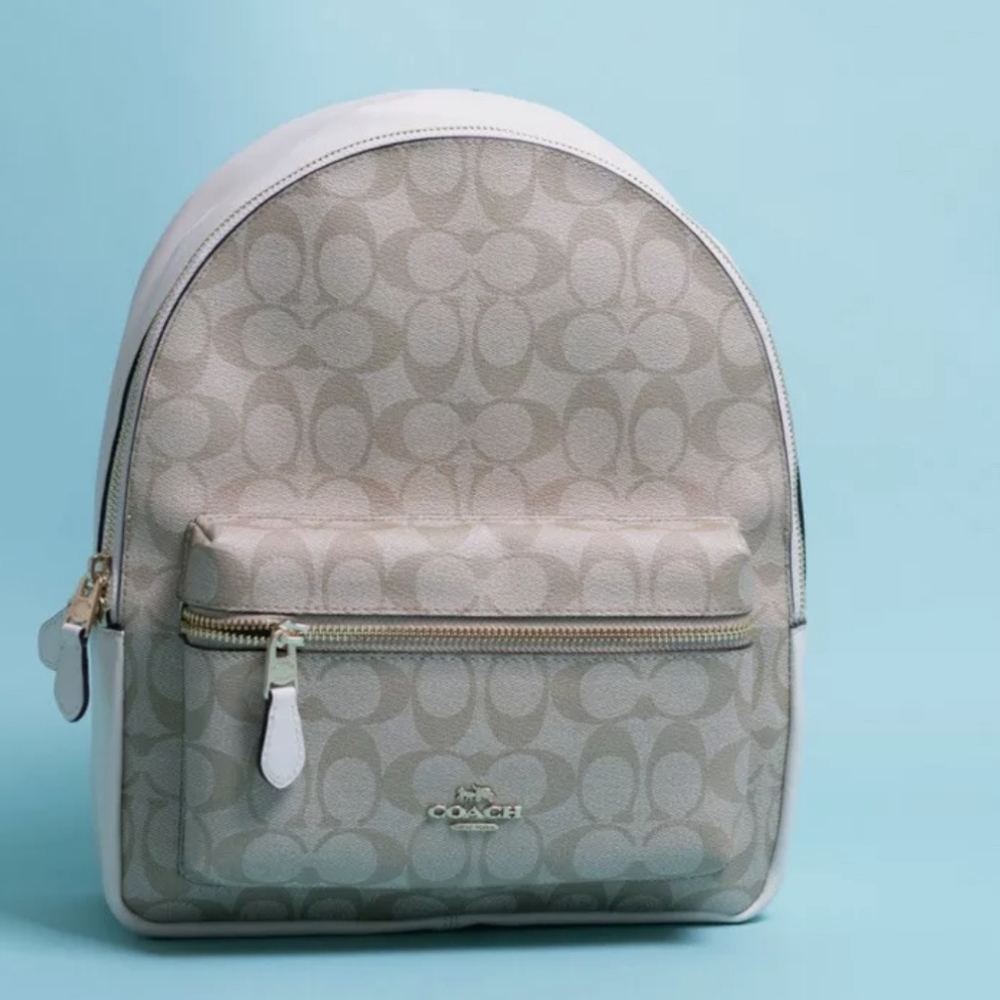Relisted--- COACH SIGNATURE CANVAS BACKPACK - Picture 2 of 4